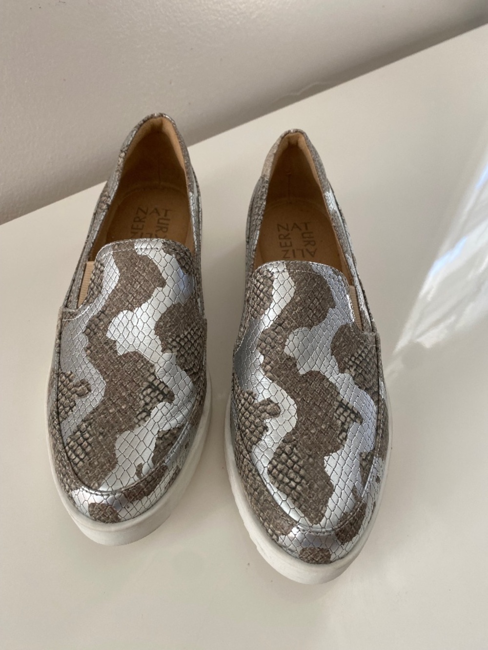 Women’s flats loafers